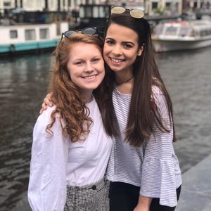 Meet your Posher, Alexandra